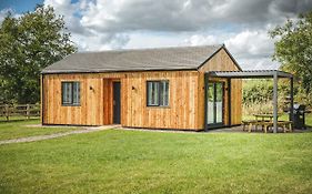 Oak Lodge